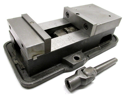 KURT ANGLOCK 6'' MILLING MACHINE VISE w/ JAWS & HANDLE - #D60