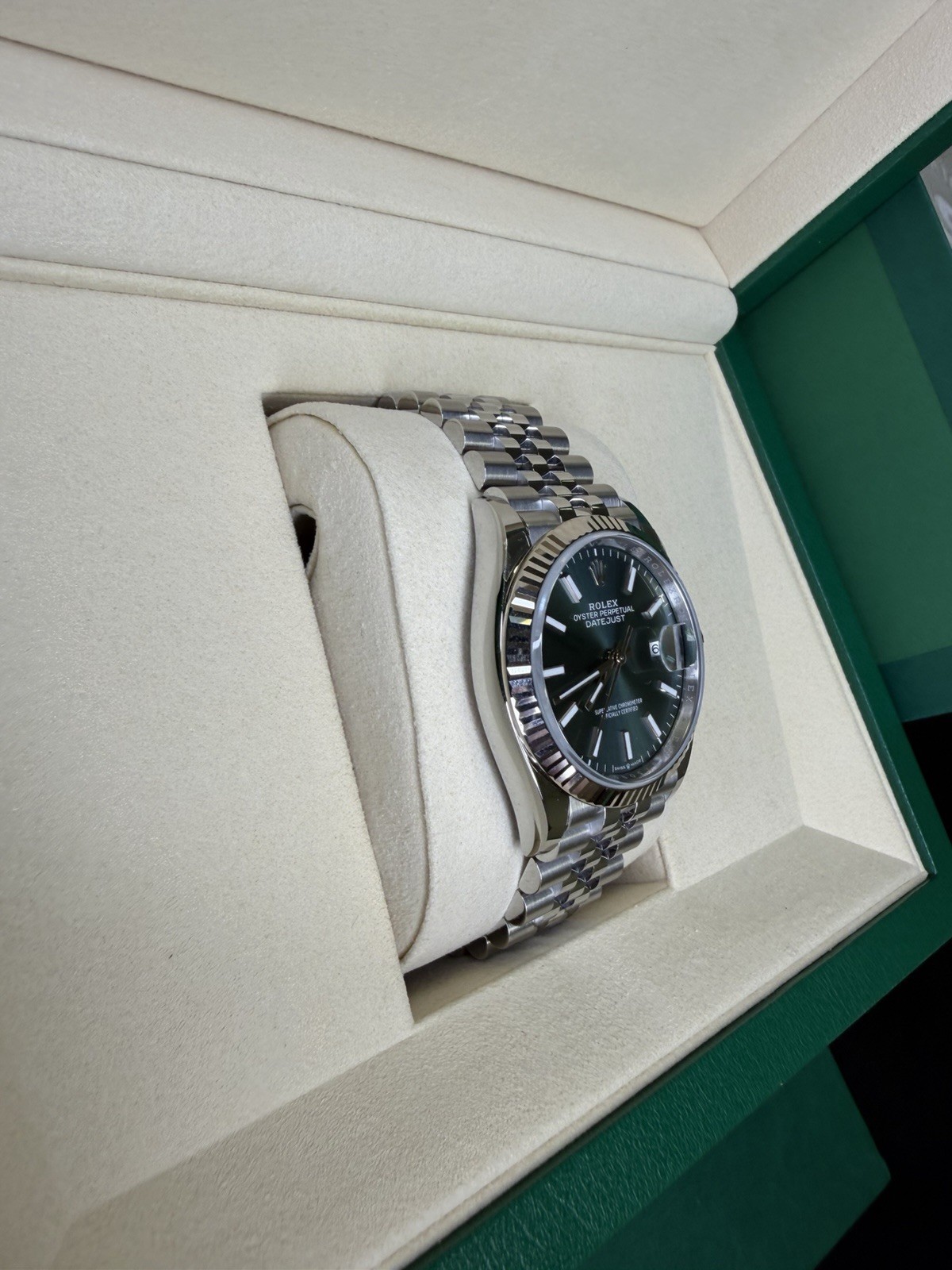 Rolex Datejust 36 126234 2026 Unworn Mint Green Jubilee Fluted Full Set image 9