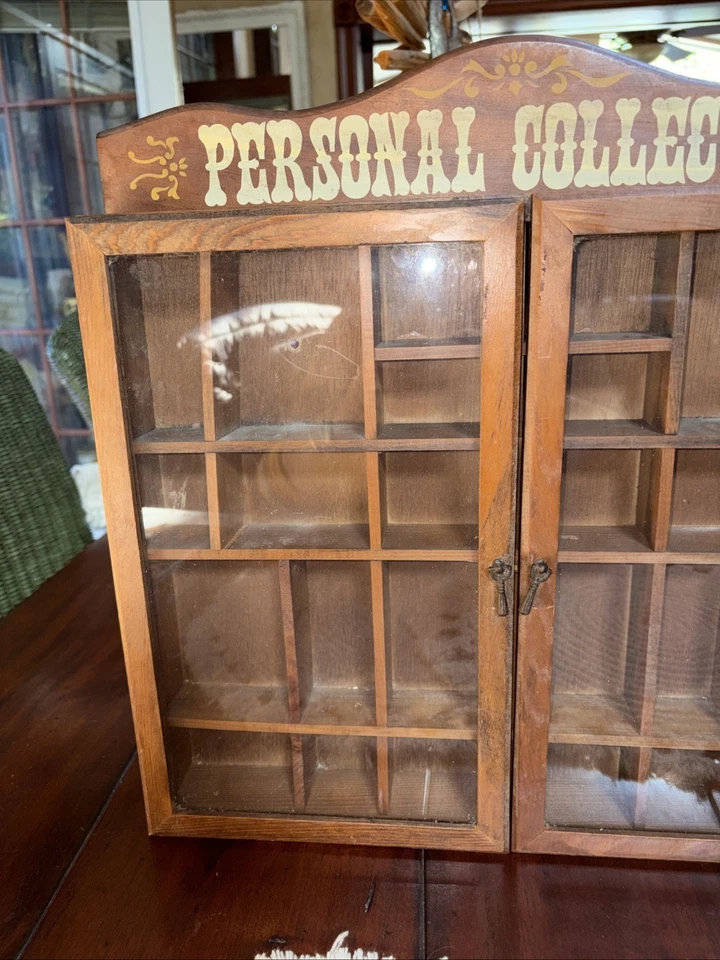 Vitrina de pared de vidrio madera colección personal de colección caja de sombra baratija años 70’s 1 Foto 3 de 4