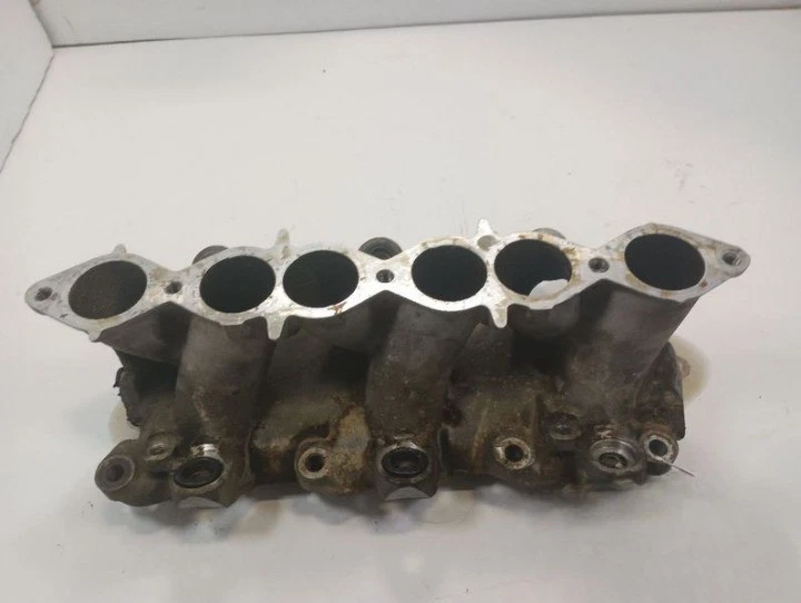 2000-2004 Nissan Xterra Intake Manifold - Image 2 of 4