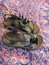 Chaco Kids Size 5 Z/1 Ecotread Black Water Beach Hike Sandals Grandeur