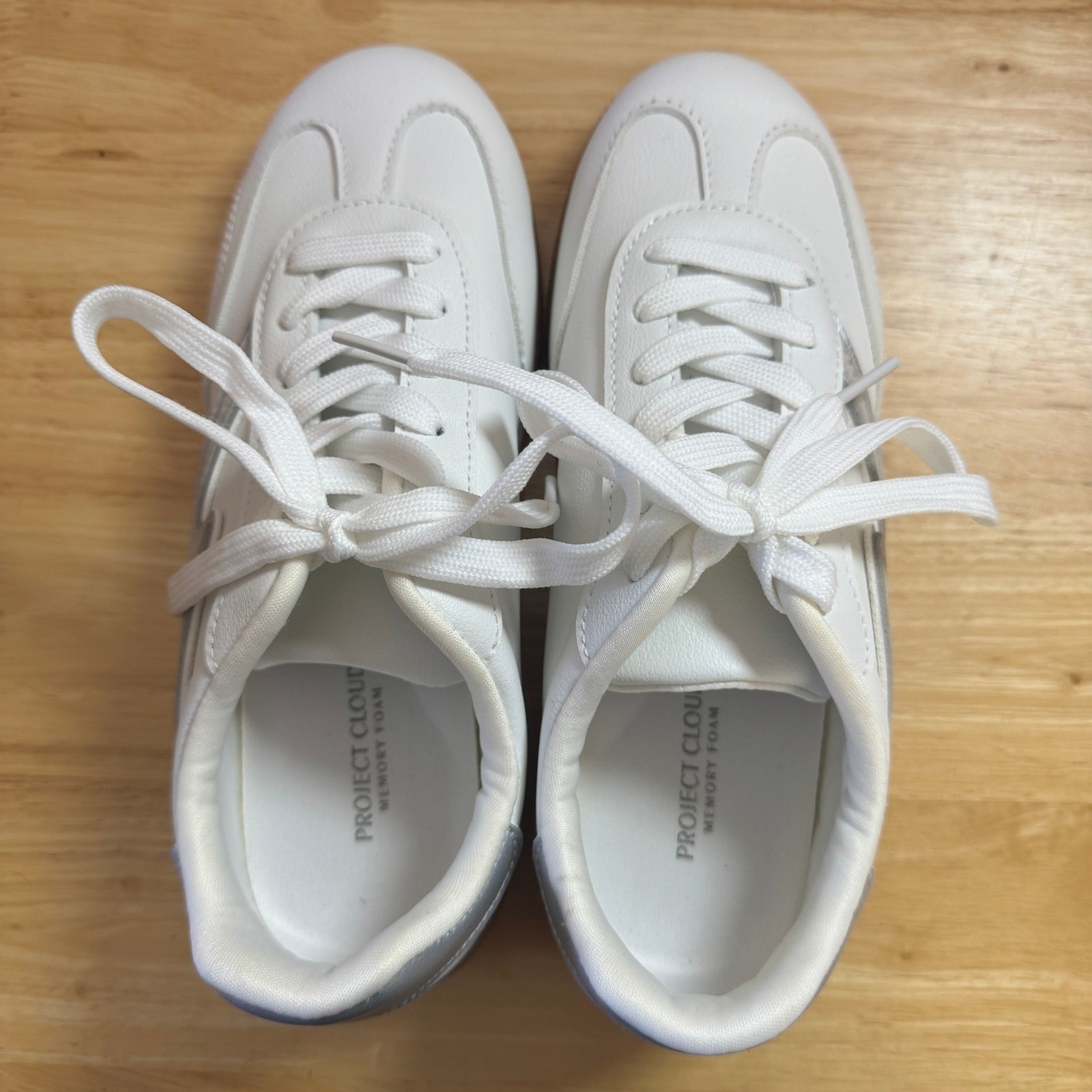 Project Cloud Irita White Silver Memory Foam Gum … - image 1