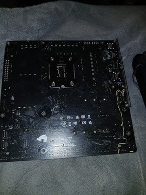 MSI MAG B760M Mortar WiFi MicroATX Intel LGA1700 DDR5 4DIMM HDMI