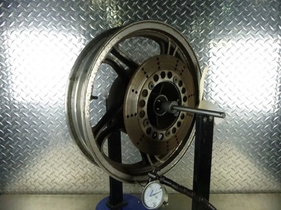 84 Kawasaki LTD 700 roda traseira e rotor reto 16 x 3,00 TRSH DV - Imagem 3 de 4