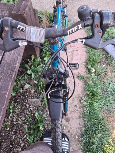 Muddyfox Flare 26" Mountain Bike - turquoise and white - Picture 7 of 14