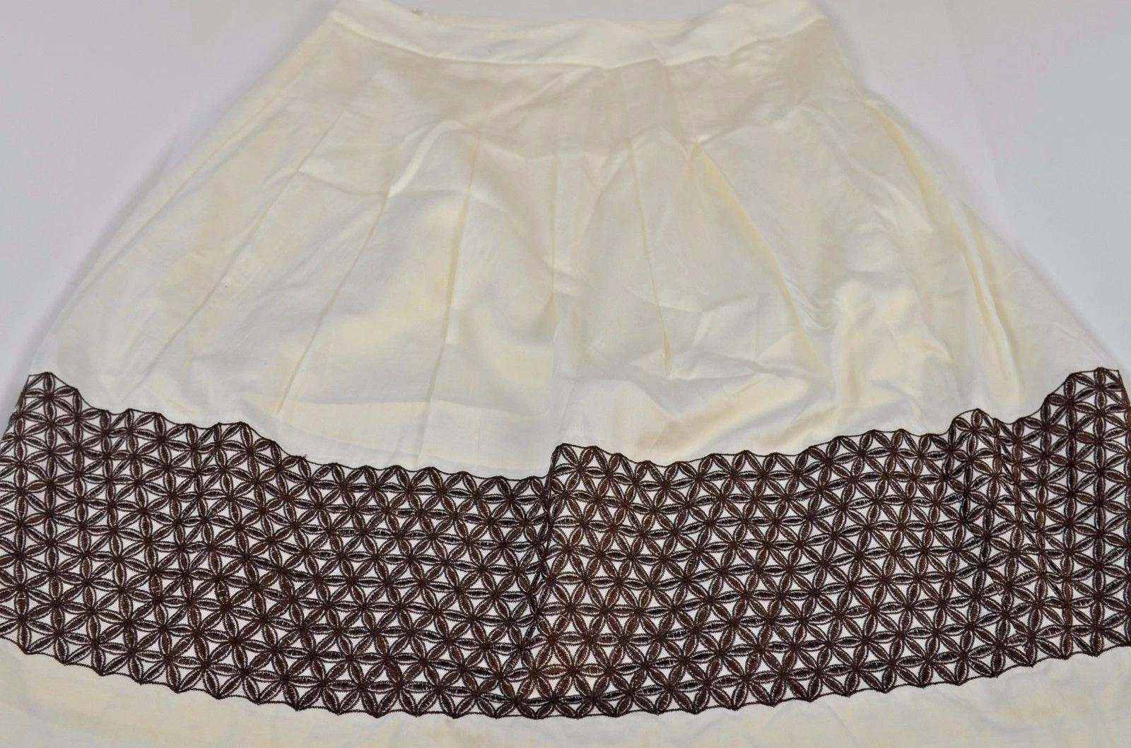 Anne Taylor Loft Women's Skirt Size 10 Cotton Blend Gray Career Embroidered Cute