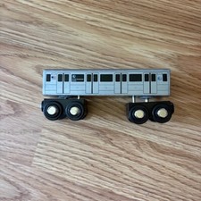 Munipals 091013 NYC MTA L train 14 St. -Canarsie Local