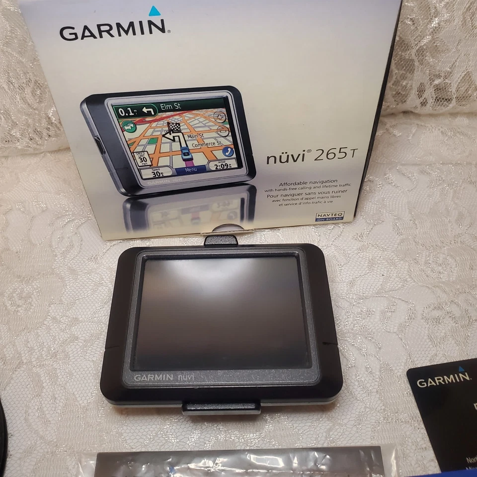 Garmin Nuvi 265T Navigation System GPS Unit Lifetime Traffic Tested Working Used - Image 3 of 4