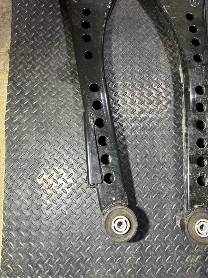 Par de brazos de radio delanteros izquierdo derecho Ram 2500 3500 2013-2025 OEM despegue Foto 4 de 4