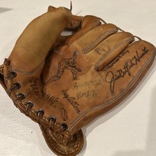 Vintage Wilson A2965 Jim Catfish Hunter Glove Snap Action Used Mitt