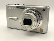 Excellent  Panasonic Lumix DMC-FX07  Silver compact camera tested & works