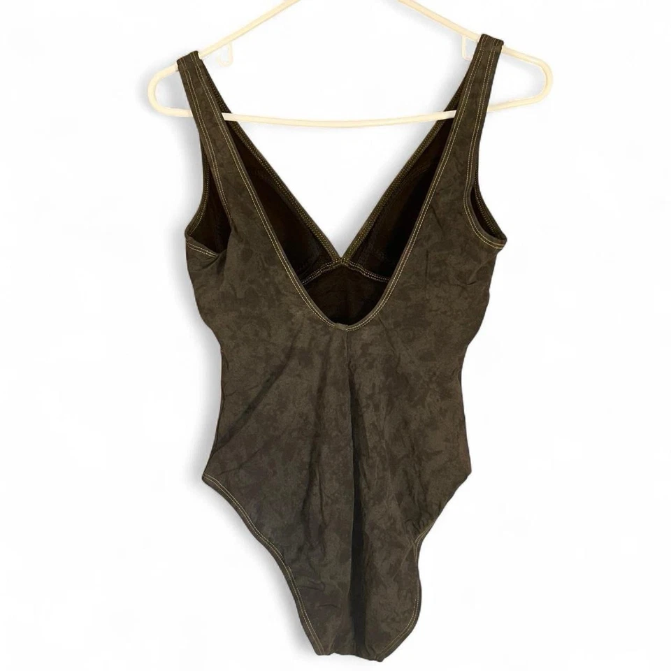 Traje de baño MagicSuit verde imitación gamuza una pieza talla 8  Foto 2 de 4