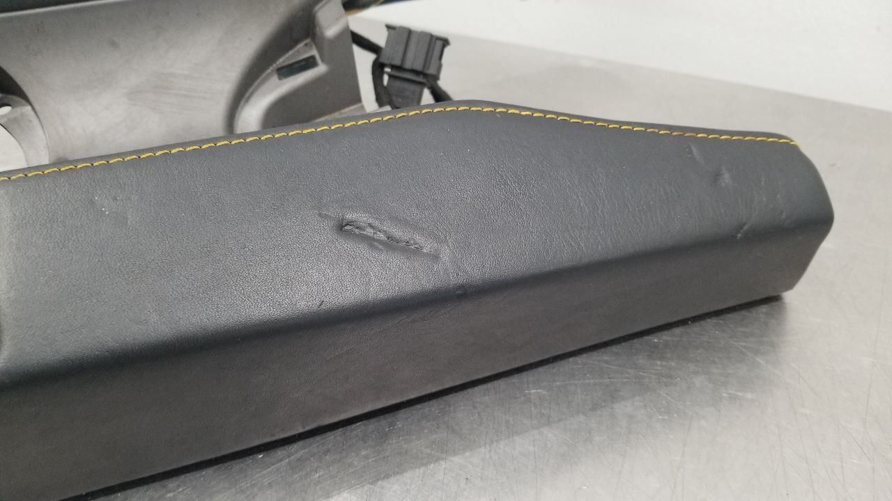 Lamborghini Gallardo 2004 Center console