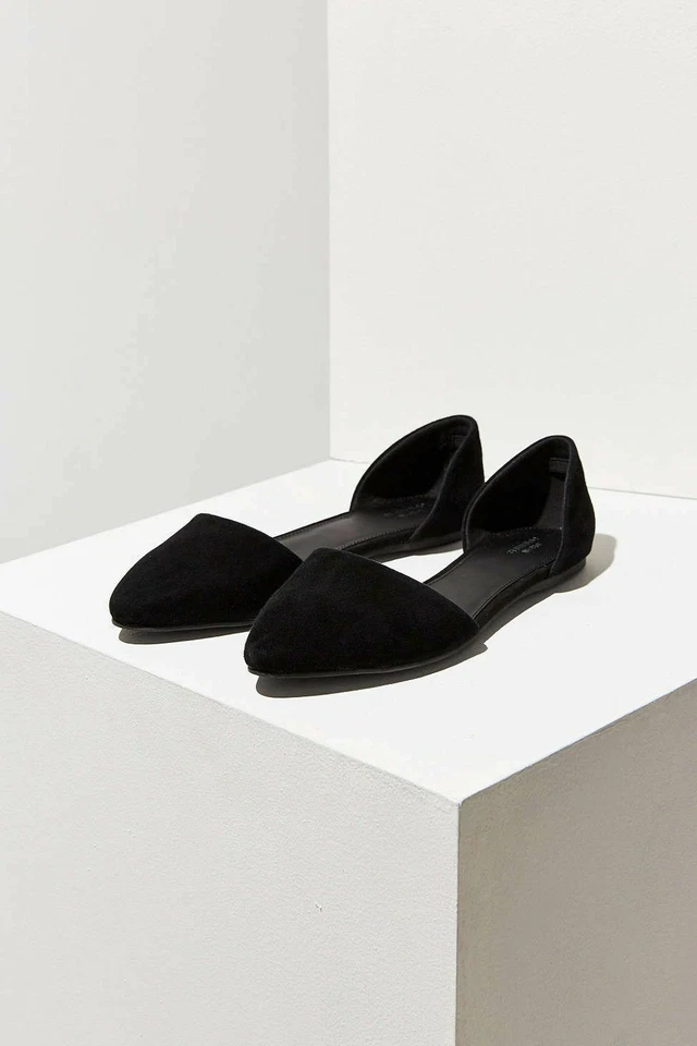 New Urban Outfitters Suede D'orsay Flat Size 6 MSRP: $49 - Image 2 of 2