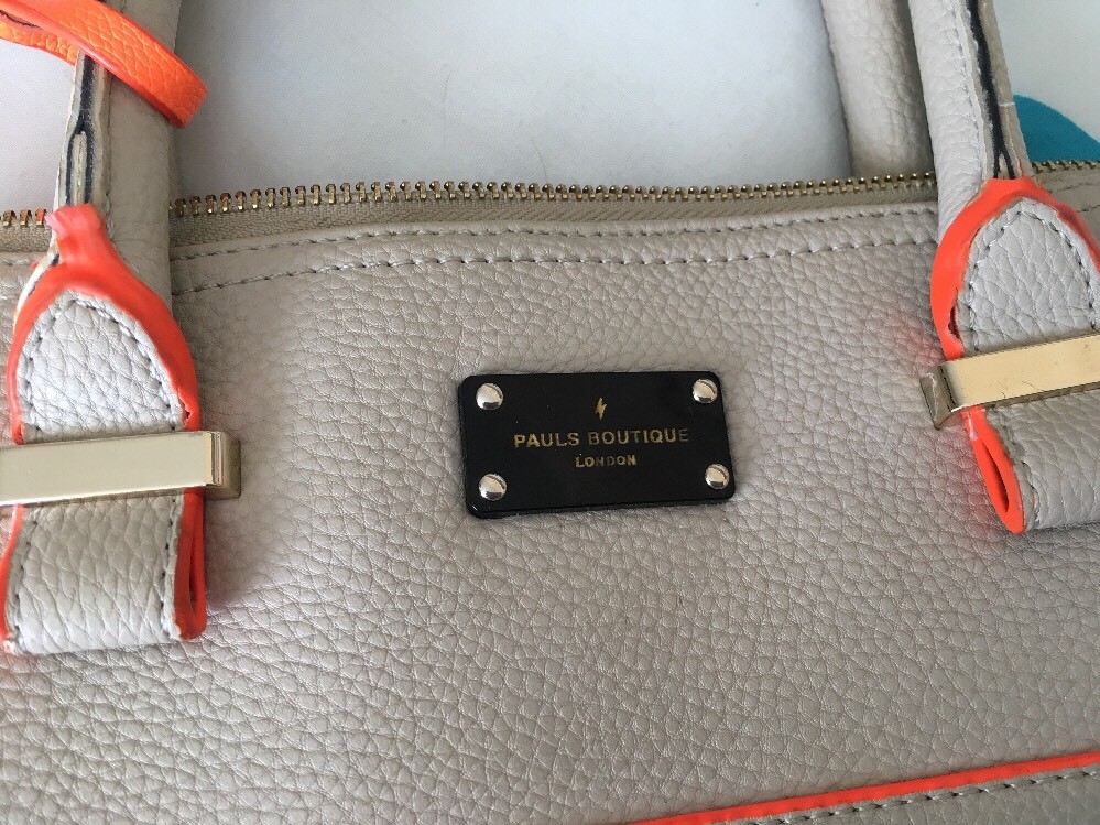Paul's Boutique London Handbags Size Medium / Large 37/27