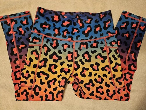 Constantly Varied Gear XS Rainbow Leopard Caprihose NEU - Bild 1 von 4
