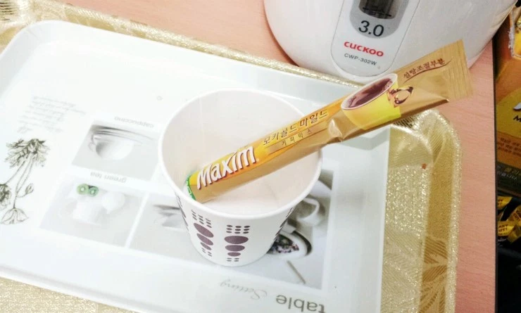 Nuevo Maxim MOCHA GOLD MILD Mezcla de Café Instantáneo 50 Palitos o 100 Palitos Maxim Coffe Foto 2 de 3
