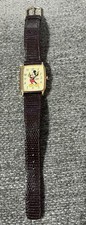 LORUS QUARTZ VINTAGE THE WALT DISNEY CO MICKEY MOUSE WATCH NEW BATTERY WORKS