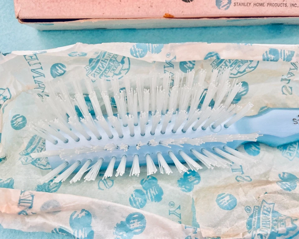 NUEVO Cepillo de pelo nacarado azul cielo vintage STANLEY cerdas de nailon Nuevo de Lote Antiguo Foto 2 de 4