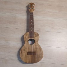 K Hawaiian Koa Soprano Ukulele with Case
