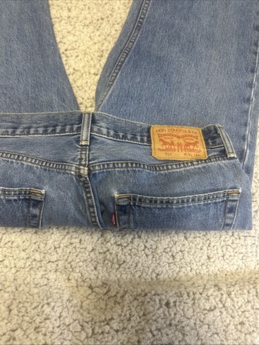 Jean Levi's 505 coupe régulière pour homme, taille 34 x 32 pouces - Medium Stonewash - Photo 5/8