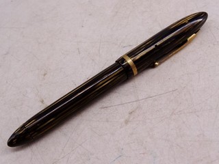 Vintage Sheaffer's 500 Fountain Pen Brown Black Feather Touch Nib Gold Accent