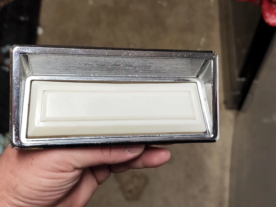 1971 1972 1973 Buick Riviera GS  Sail Panel Dome Light Housing OEM  W/ LENS NICE - Image 2 of 4