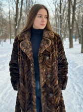 luxurious Stunning Royal Mink Fur 90s vintage women's fur coat made of natural