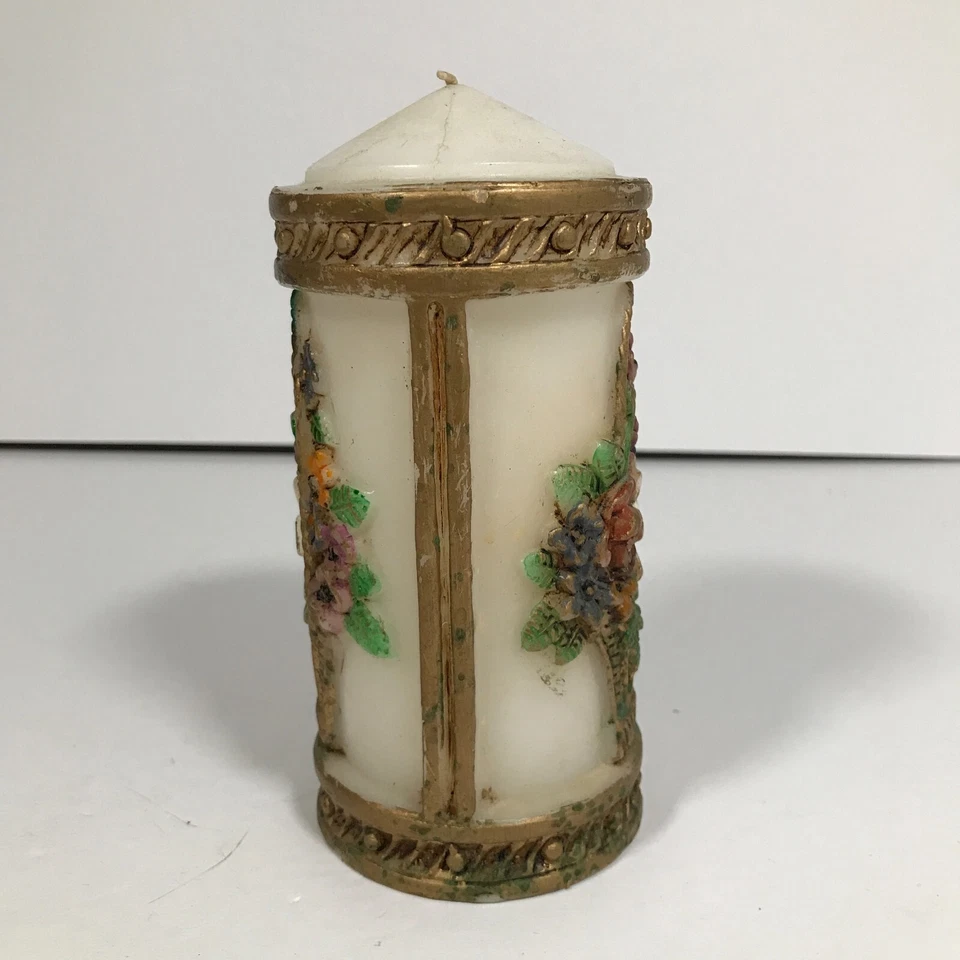 Cesta de flores púrpura adorno dorado redondo sin perfume blanco 6 pulgadas de alto vela de pilar Foto 2 de 4