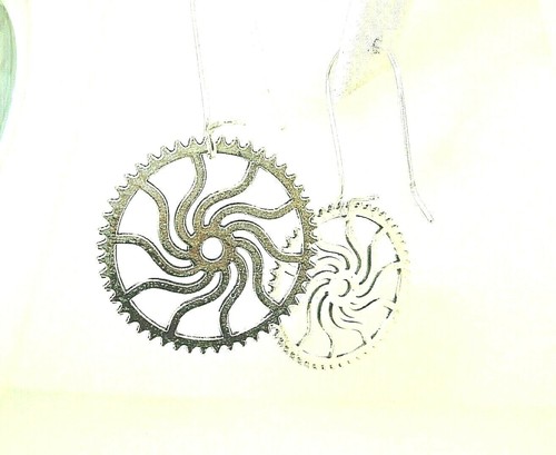 New Silver-tone Gear/Spoke /Sprocket Steampunk Drop Dangle Earrings 1.75" Long - Picture 3 of 3