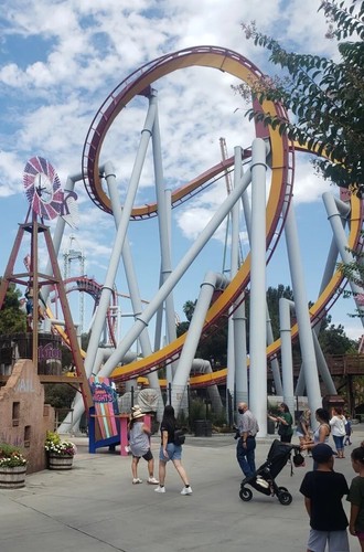 ✅ Knotenbeerenfarmen Themenpark Achterbahn Rabatt Tickets Sparoptionen - Bild 6 von 6