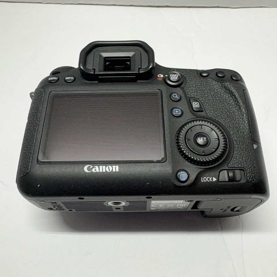 Canon EOS 6D Digital SLR W/ Lens, Battery, And Charger Parts Only - Image 4 of 4