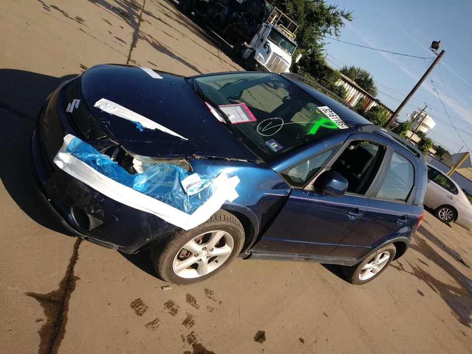 Conjunto de puerta trasera izquierda usado lado trasero se adapta a: Suzuki Sx4 2008 eléctrico Htbk trasero Foto 2 de 4