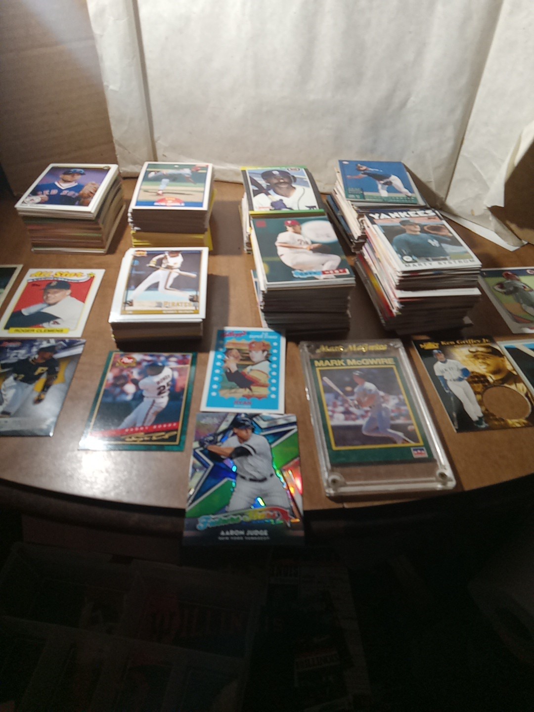 Large Lot Of 650+ Baseball Card Various Years Estate Find