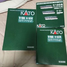 KATO Kiha 85 Series Wide View Folded 11-Car Set 317903