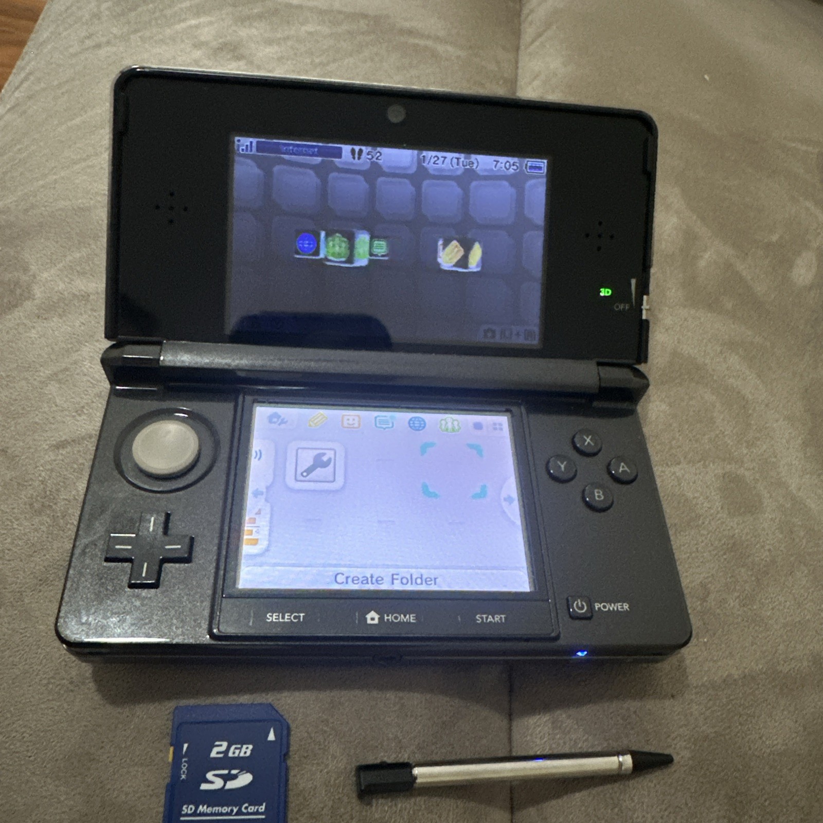 Nintendo 3DS  System CTR-001 USA- Cosmo Black. tested. Read description.
