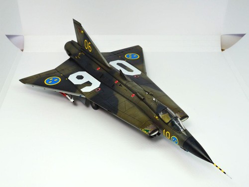 Hasegawa 1/72 Saab J35F Draken – Custom Painted 564763er6t - Picture 2 of 8
