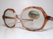NOS 60s-70s Sunglasses AO American Optical SUNVOGUES 'APPEAL' Grape Tintomatic