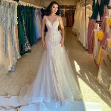 Lace Champagne Wedding Dresses Spaghetti Straps Appliqued Elegant Bridal Gowns