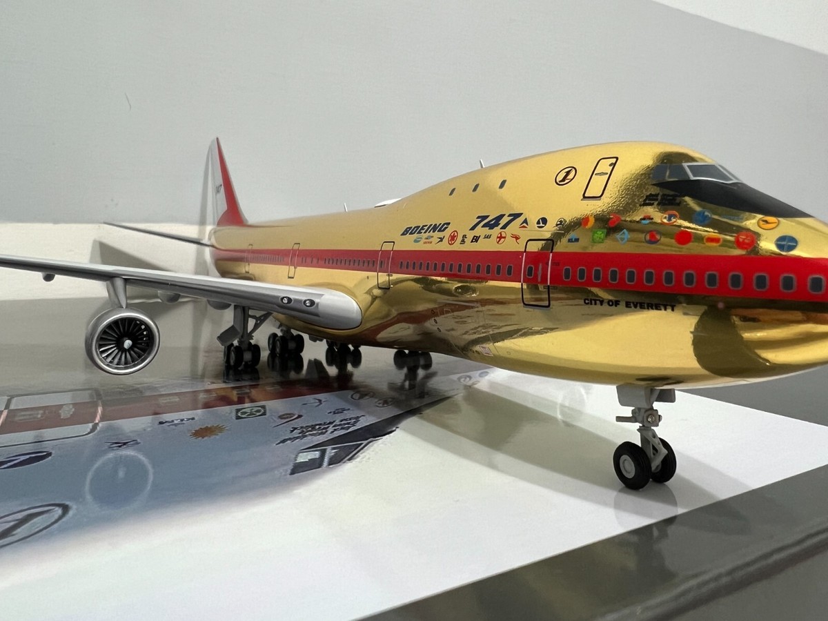 JC Wings KJ Model 1:200 Boeing B747-100 GOLD limited edition