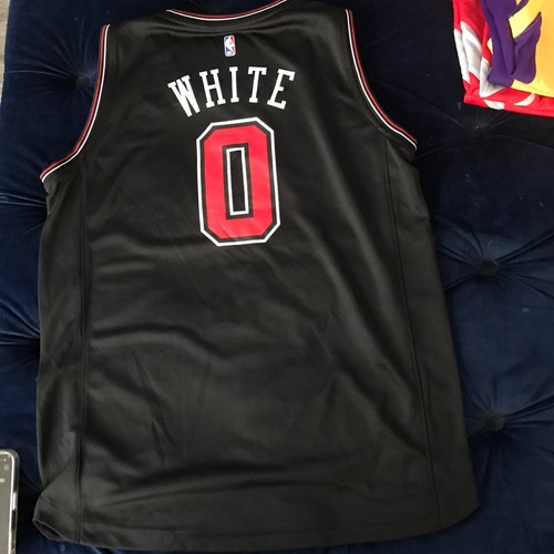 Coby White Fanatics Jersey Size YOUTH XL Fanatics Chicago Bulls - Picture 6 of 12
