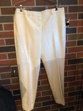 Liz Claiborne Marshmallow color Ankle Pants Size 12,NWT