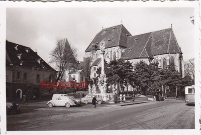 Altes Original Foto . Perchtoldsdorf, Kirche und Denkmal, Kirchenplatz .( A 11 )