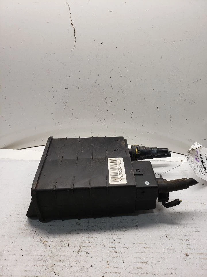 FUSION 2016 Fuel Vapor Canister 1399183 - Image 3 of 4