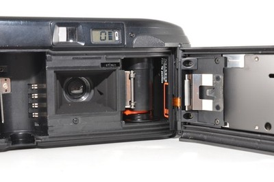 キャノン Canon Autoboy3 QUARTZ DATE  #2348 Canon Autoboy 3 Quartz Date QD 38mm f2.8 Point & Shoot 35mm #2348