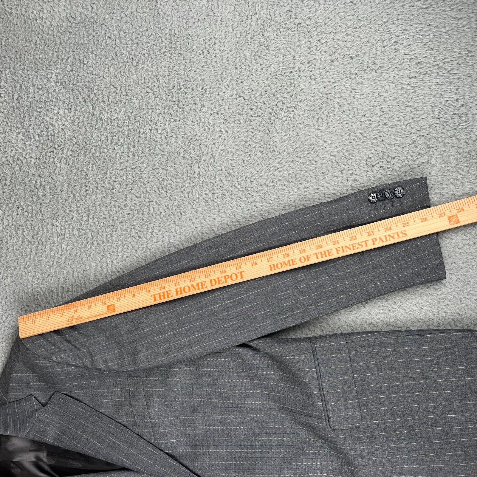 Picture 18 of 24