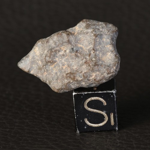 Météorite Lunaire Laâyoune 003 de 4,24 g Achondrite Feldsp Breccia Lune - Foto 2 di 10