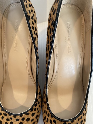 Women’s Leopard Calf Hair Leather Wedge Heel Pumps Sz 7 BANANA REPUBLIC Used - Picture 5 of 10