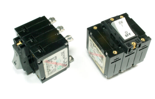 Carling Switch Circuit Breaker 30A 250v, AJ3-B0-26-630-271-D, 3poles  - Afbeelding 1 van 1