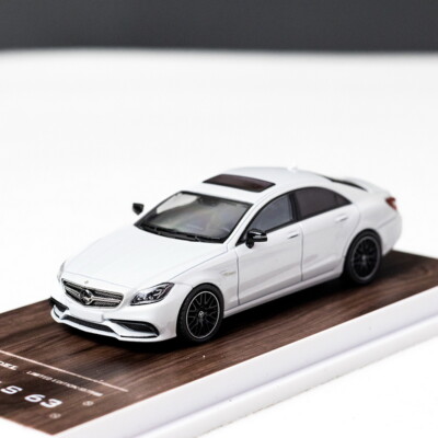 MJ 1/64 Scale Mercedes-Benz CLS 63 AMG White Diecast Car